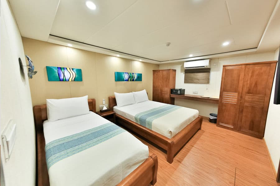 Standard Twin Lower Deck - image