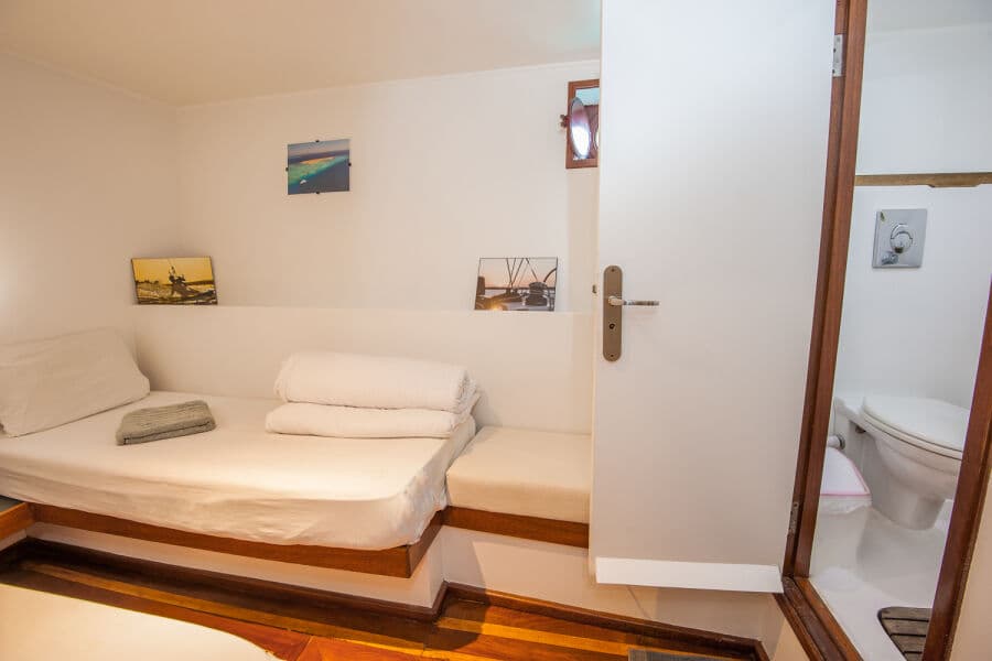 Twin Main Deck - image