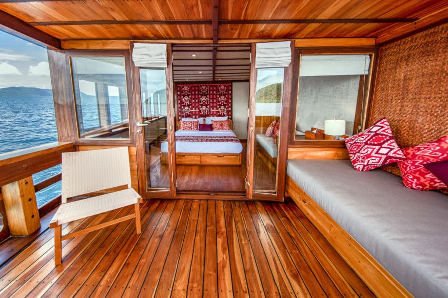 Master Main Deck - image