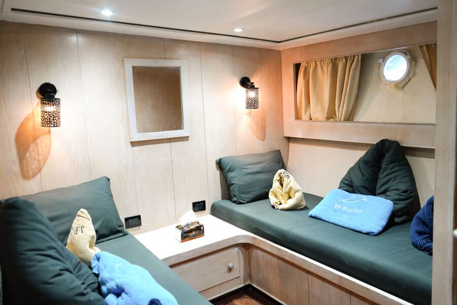 Twin Lower Deck - image