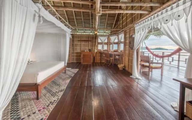 Superior Over-Water Bungalow - image Superior Over-Water Bungalow - image