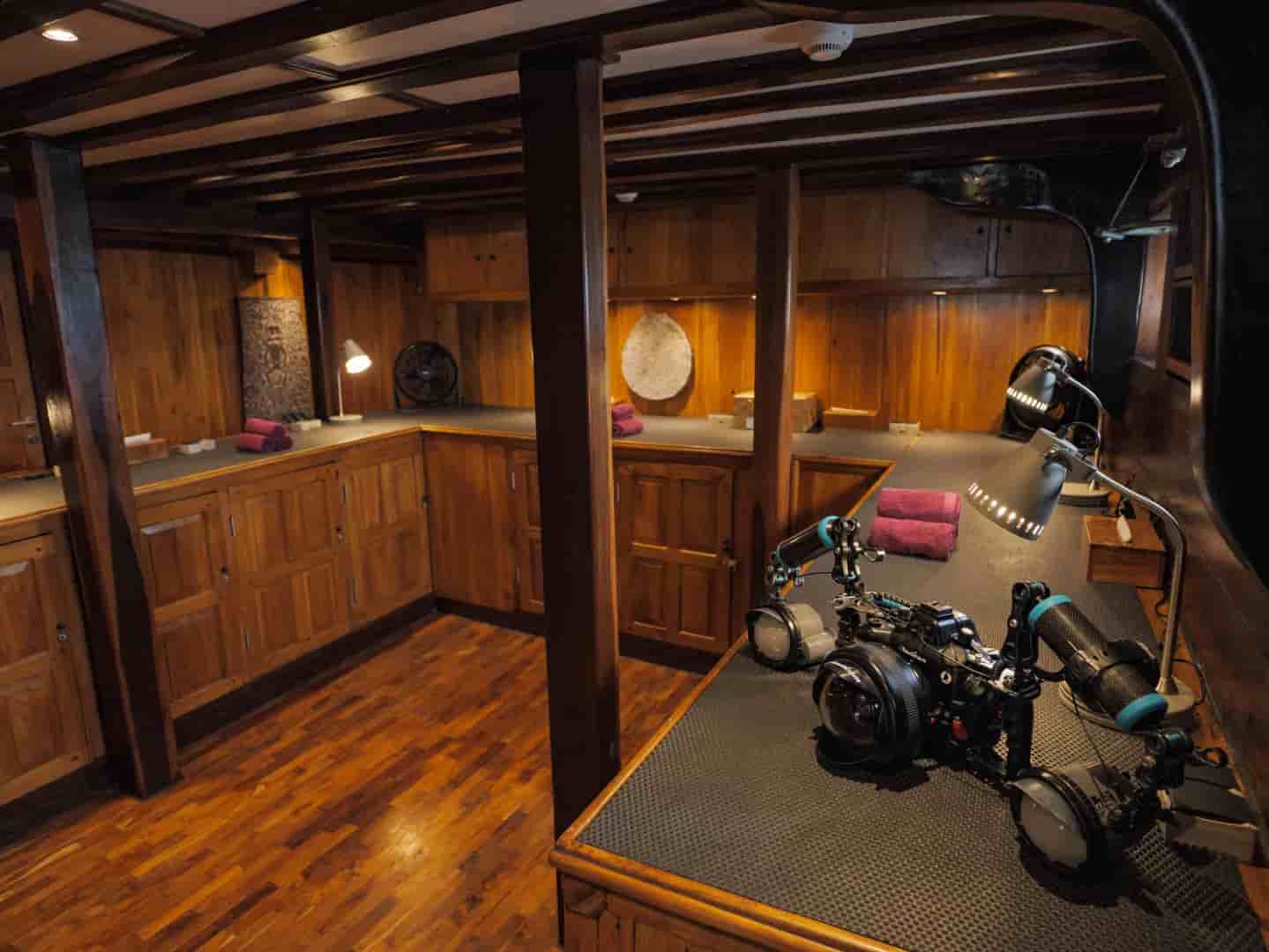 Thumbnail 2 Thumbnail 2