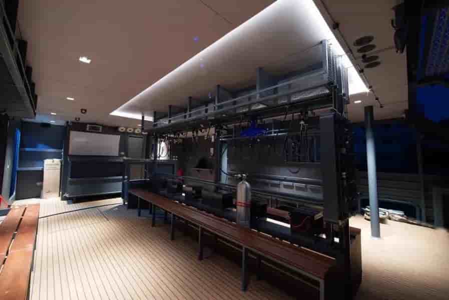 Thumbnail 4 Thumbnail 4