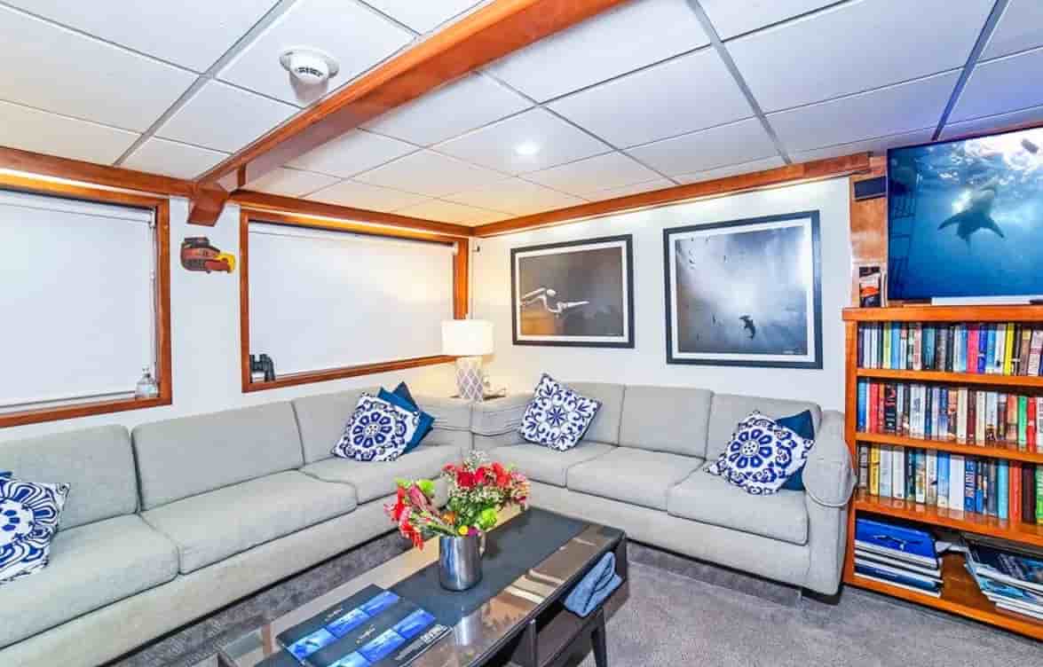 Thumbnail 2 Thumbnail 2