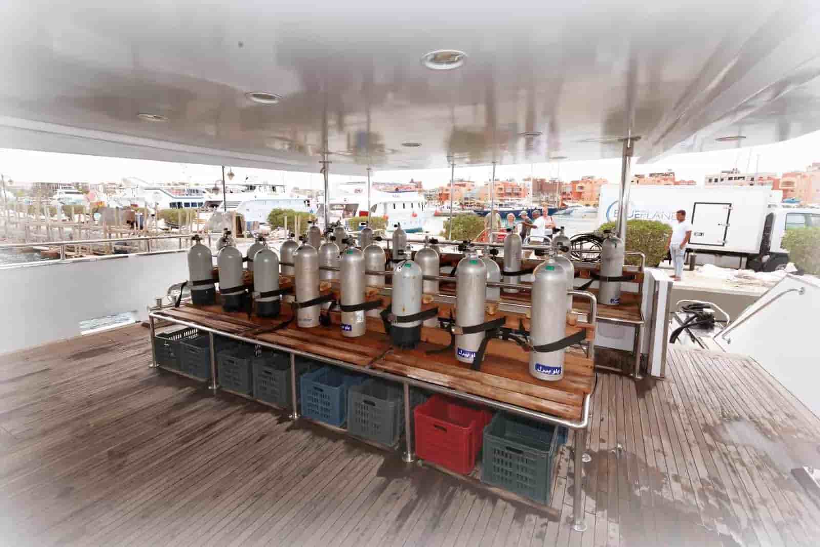 Thumbnail 2 Thumbnail 2