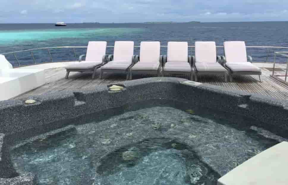 Thumbnail 4 Thumbnail 4