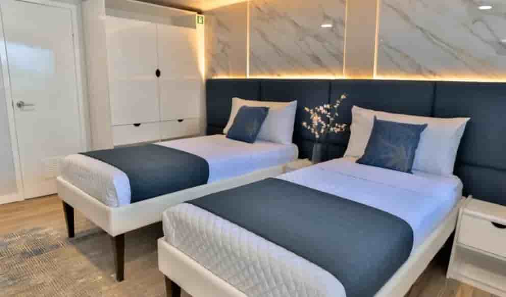 Thumbnail 4 Thumbnail 4