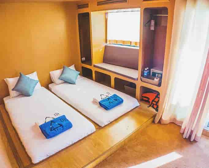 Thumbnail 2 Thumbnail 2