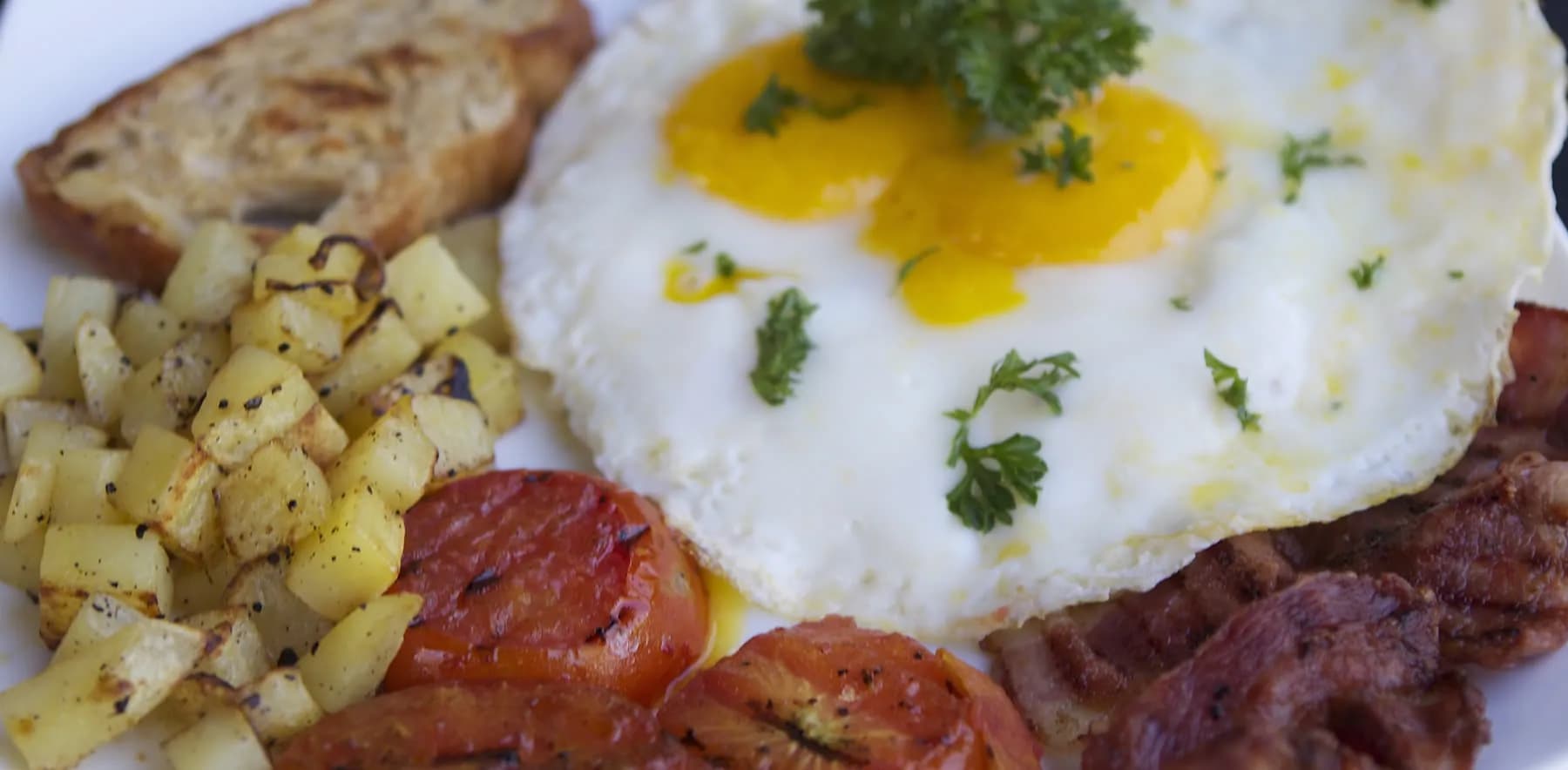 Bayshore Villas Candidasa breakfast. Bayshore Villas Candidasa breakfast.