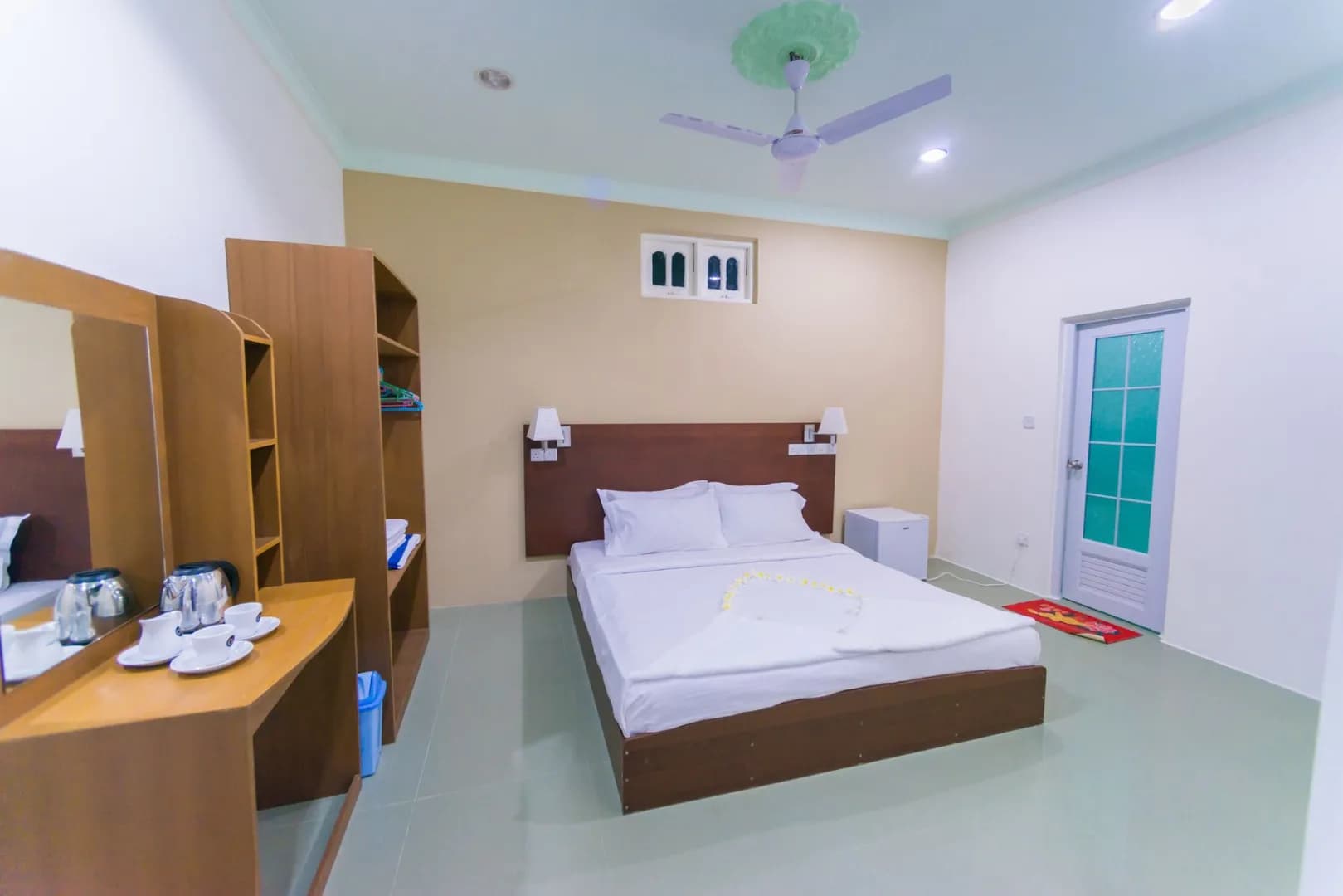 mala-boutique-inn-room-3-deluxe.jpg mala-boutique-inn-room-3-deluxe.jpg