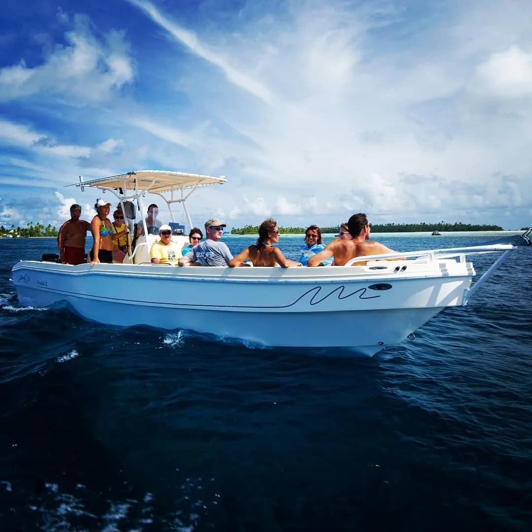 People on a boat at Havaiki Lodge in Fakarava. People on a boat at Havaiki Lodge in Fakarava.