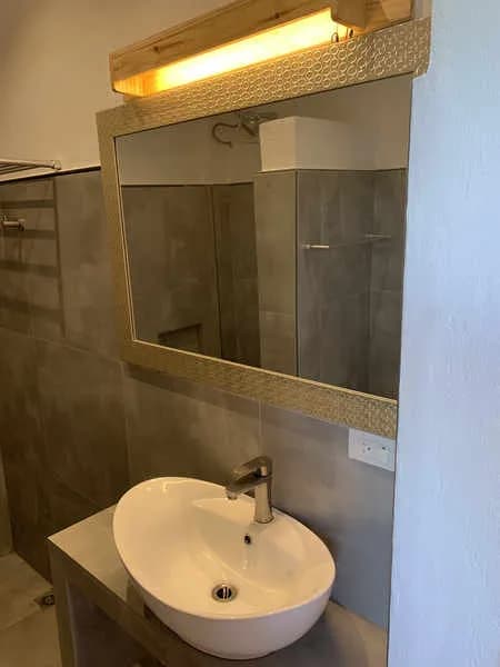 Sink in the ensuite bathroom Sink in the ensuite bathroom