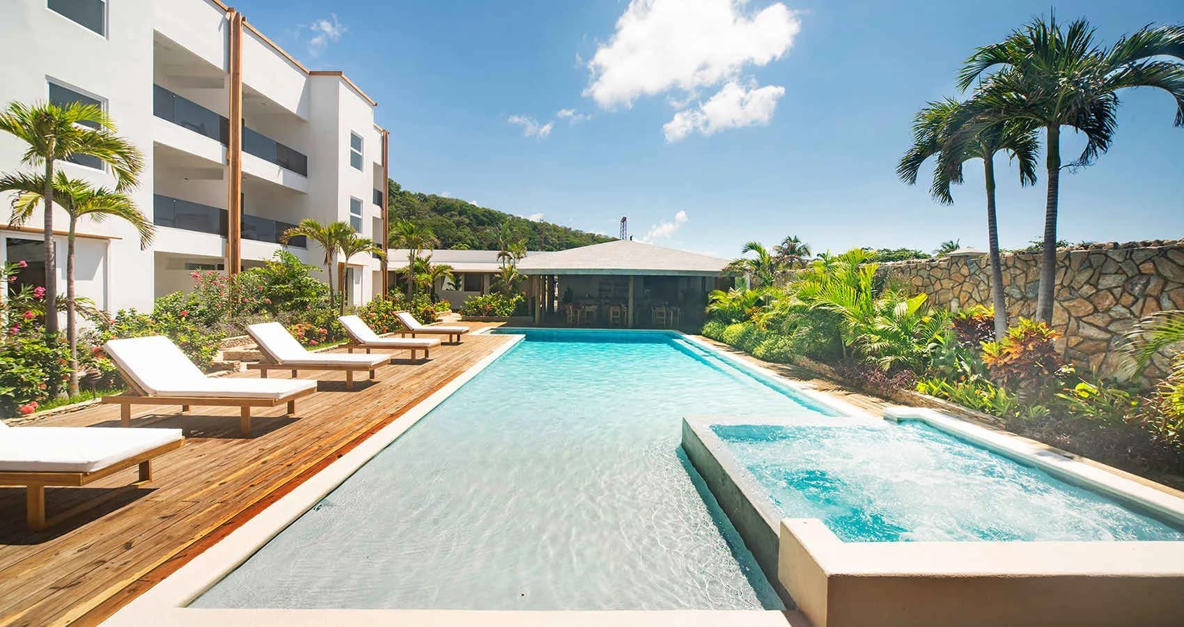 Naboo Resort & Dive Center swimming pool and jacuzzi Naboo Resort & Dive Center swimming pool and jacuzzi