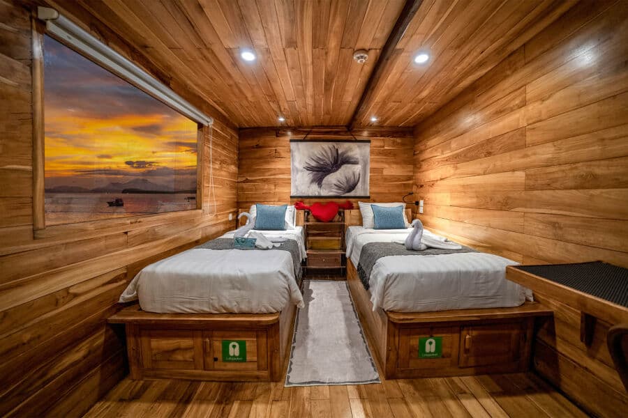 Master Staterooms (Main & Upper Deck) Main Deck - image Master Staterooms (Main & Upper Deck) Main Deck - image