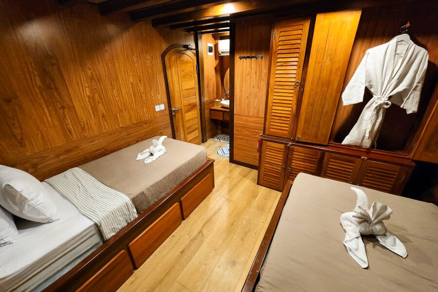 Twin Beds Lower Deck - image Twin Beds Lower Deck - image
